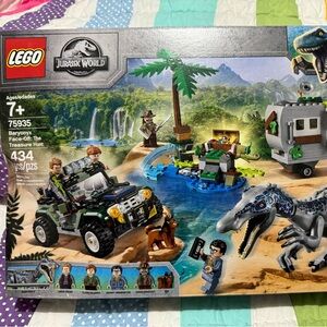NIB LEGO Jurassic World 75935